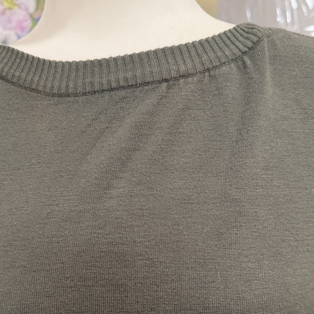Cable & Gauge Olive Green Women's Top Large - Picture 2 of 10
